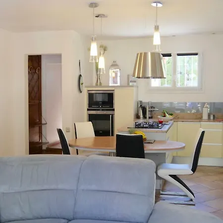Charmante Maison Provencal A Avec Piscine *