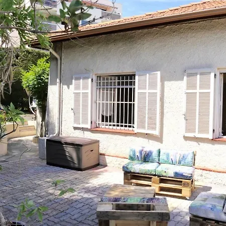 Charmante Maison Provencal A Avec Piscine Сasa de vacaciones Antibes